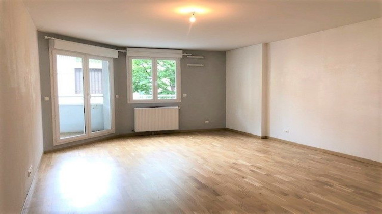 Ma-Cabane - Location Appartement CLERMONT FERRAND, 79 m²