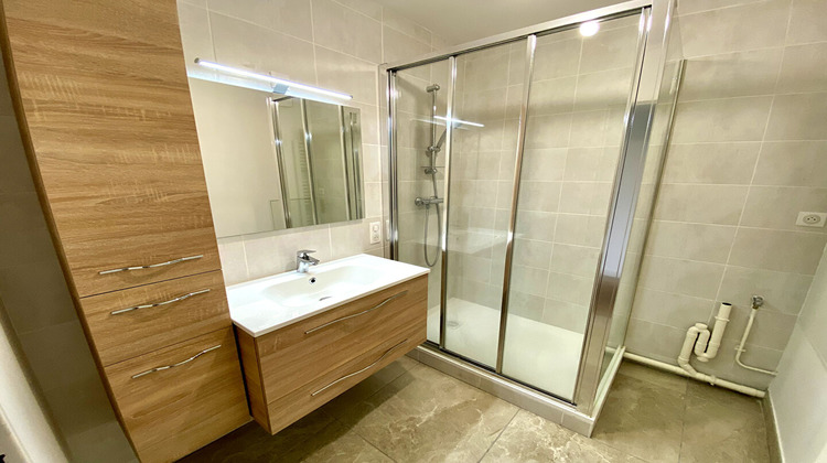 Ma-Cabane - Location Appartement CLERMONT-FERRAND, 71 m²