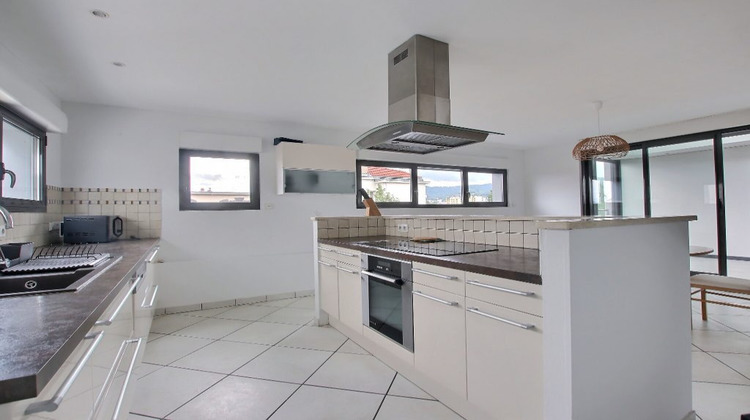 Ma-Cabane - Location Appartement Clermont-Ferrand, 107 m²