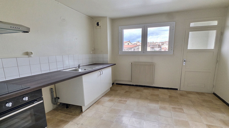 Ma-Cabane - Location Appartement CLERMONT-FERRAND, 67 m²