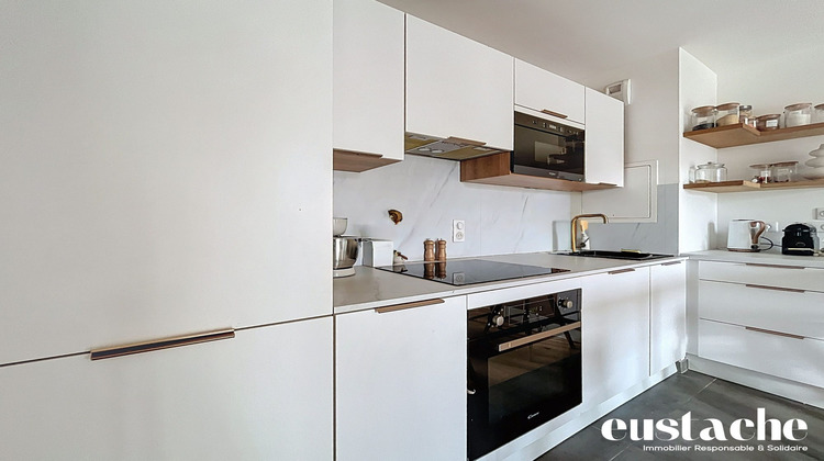 Ma-Cabane - Location Appartement Clichy, 63 m²