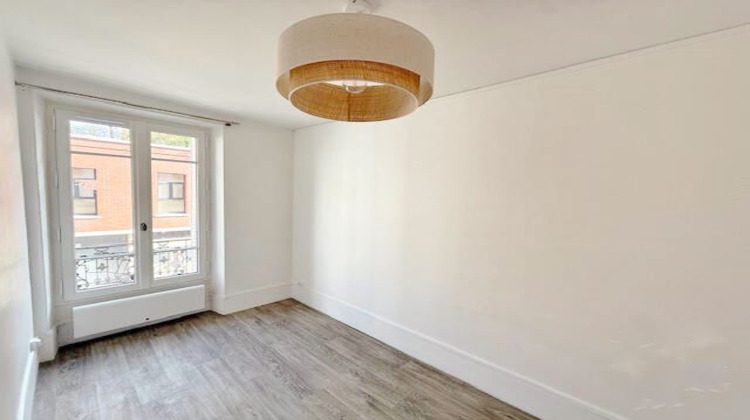 Ma-Cabane - Location Appartement Clichy, 32 m²