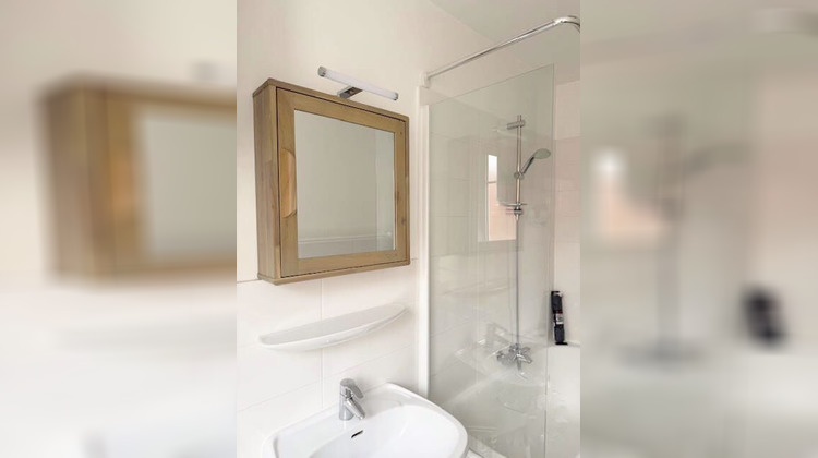 Ma-Cabane - Location Appartement Clichy, 32 m²