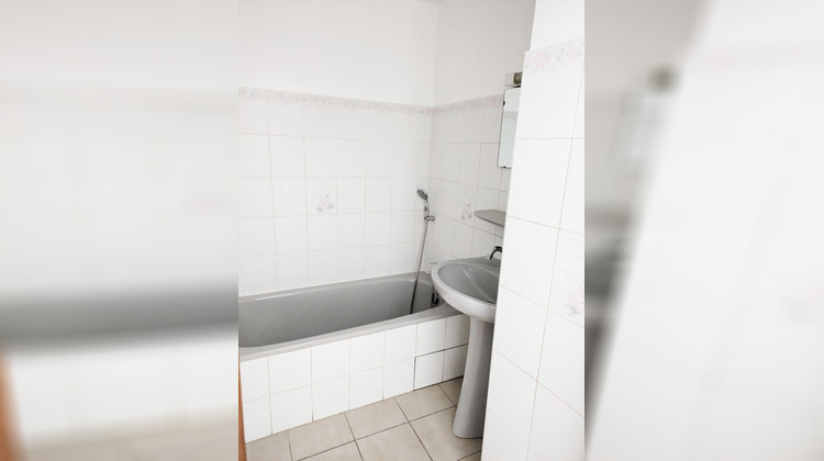 Ma-Cabane - Location Appartement CLUSES, 20 m²