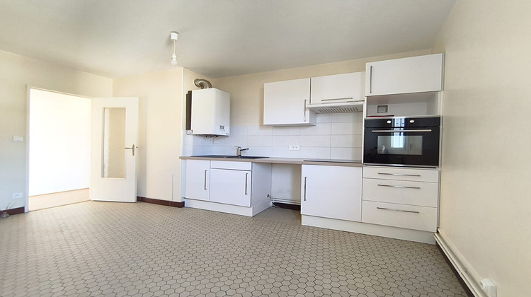 Ma-Cabane - Location Appartement COGNAC, 55 m²