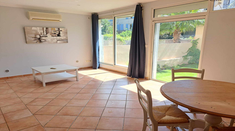 Ma-Cabane - Location Appartement COGOLIN, 84 m²