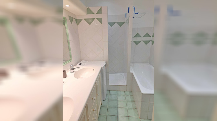 Ma-Cabane - Location Appartement COGOLIN, 84 m²