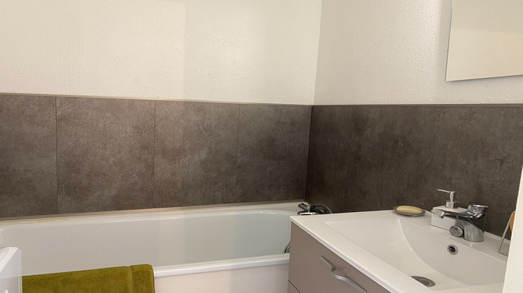 Ma-Cabane - Location Appartement COLLONGES-SOUS-SALEVE, 22 m²