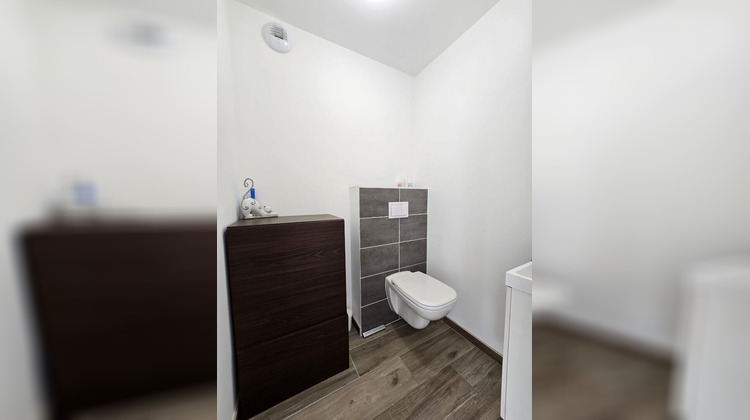 Ma-Cabane - Location Appartement COLLONGES-SOUS-SALEVE, 82 m²