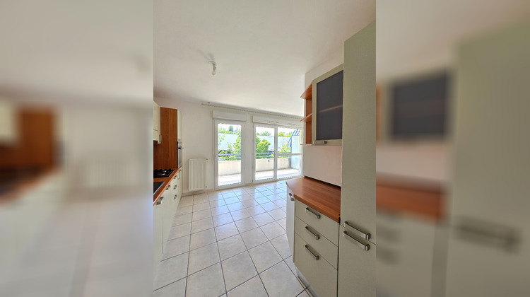 Ma-Cabane - Location Appartement COLLONGES-SOUS-SALEVE, 65 m²