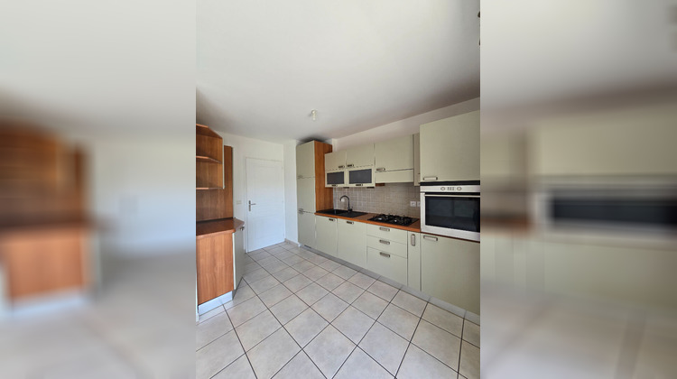 Ma-Cabane - Location Appartement COLLONGES-SOUS-SALEVE, 65 m²