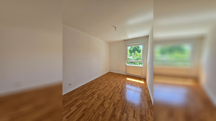 Ma-Cabane - Location Appartement COLLONGES-SOUS-SALEVE, 65 m²