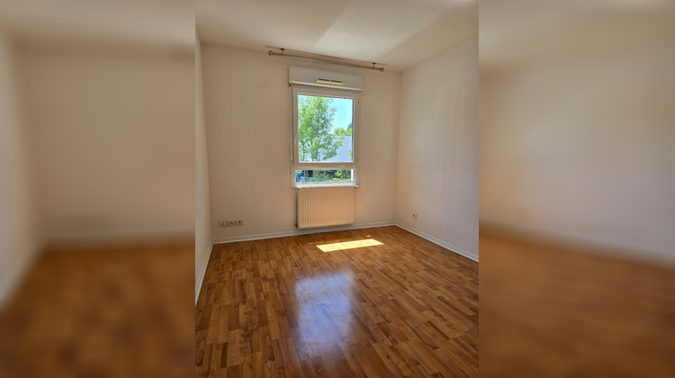Ma-Cabane - Location Appartement COLLONGES-SOUS-SALEVE, 65 m²