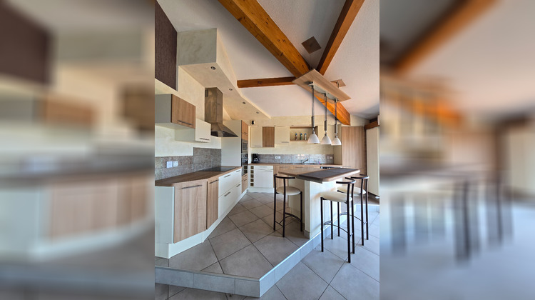 Ma-Cabane - Location Appartement COLLONGES-SOUS-SALEVE, 86 m²