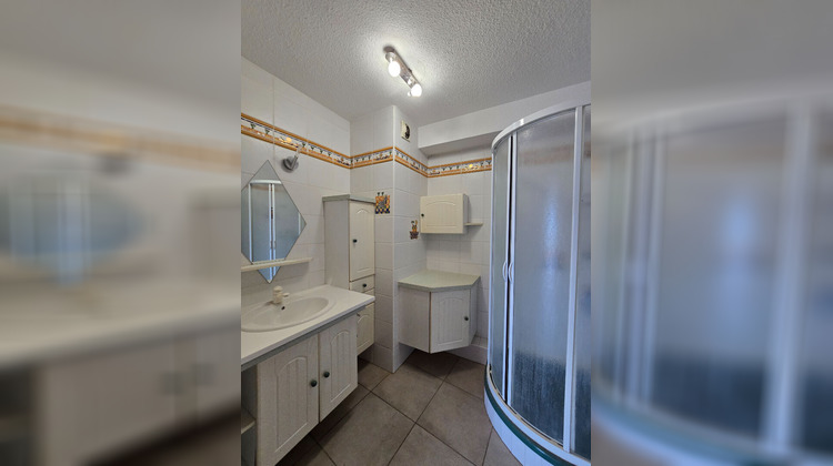 Ma-Cabane - Location Appartement COLLONGES-SOUS-SALEVE, 86 m²