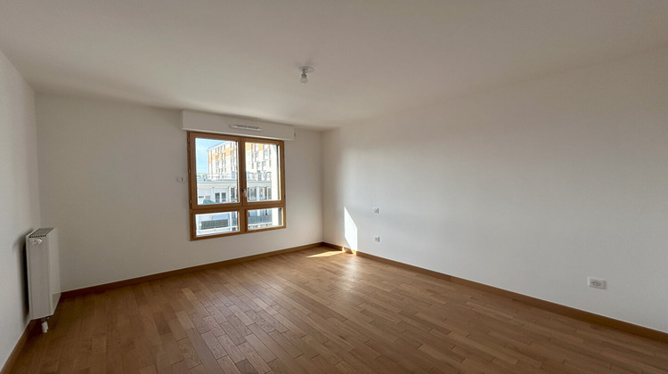 Ma-Cabane - Location Appartement COLOMBES, 65 m²