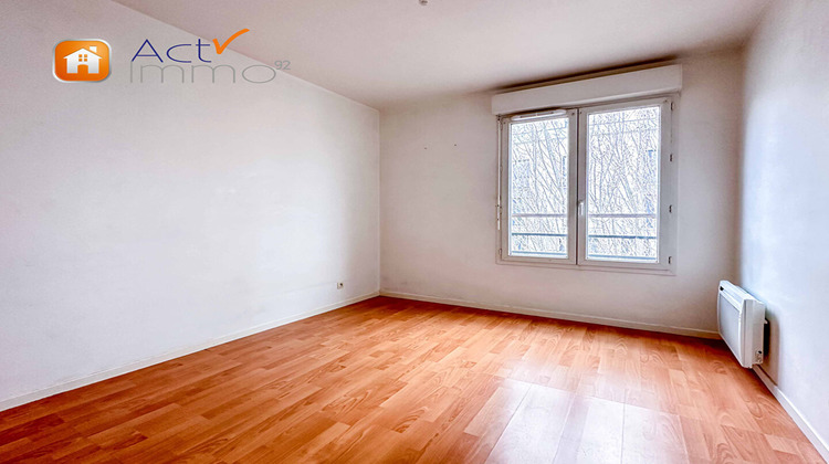 Ma-Cabane - Location Appartement COLOMBES, 60 m²