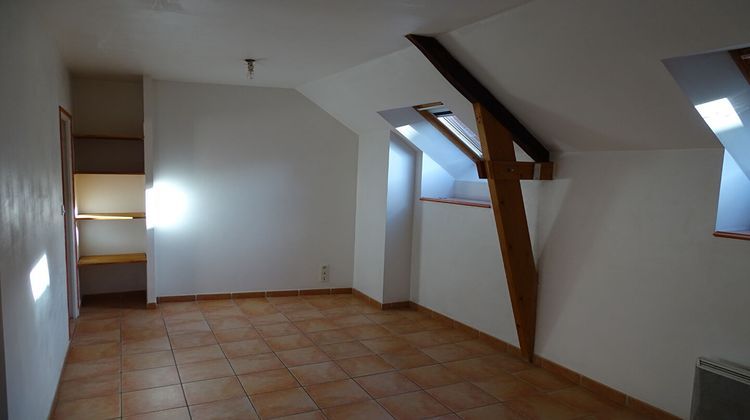 Ma-Cabane - Location Appartement COMBOURG, 35 m²