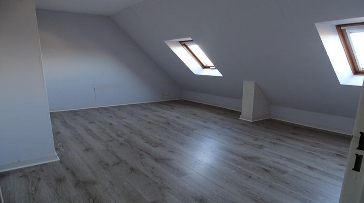 Ma-Cabane - Location Appartement COMBOURG, 56 m²