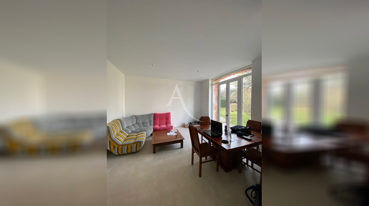 Ma-Cabane - Location Appartement COMBREUX, 63 m²