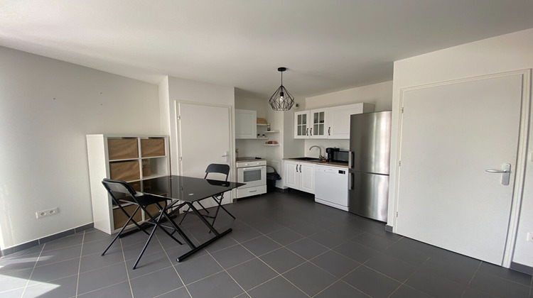 Ma-Cabane - Location Appartement COMBS-LA-VILLE, 47 m²