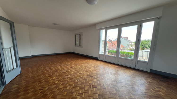 Ma-Cabane - Location Appartement Commentry, 75 m²