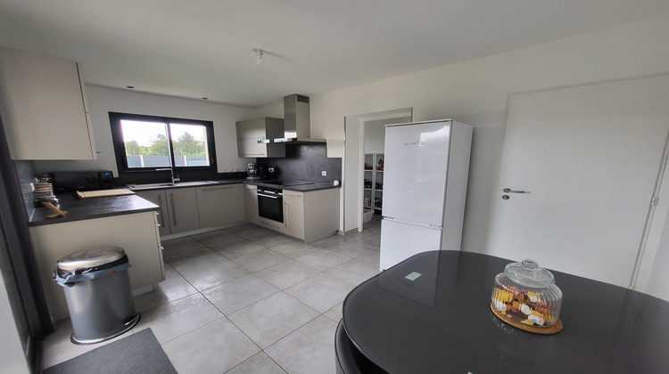 Ma-Cabane - Location Appartement Communay, 130 m²