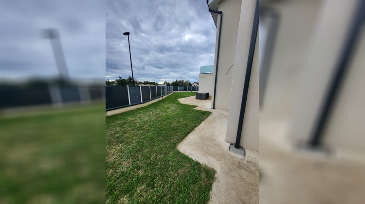 Ma-Cabane - Location Appartement Communay, 130 m²