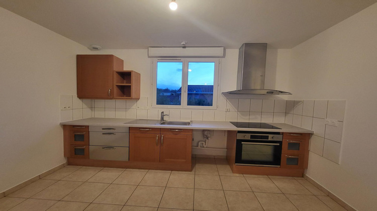 Ma-Cabane - Location Appartement Communay, 52 m²