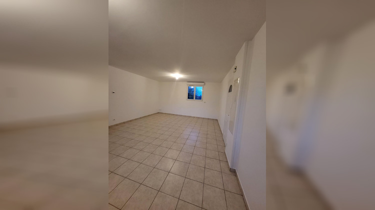 Ma-Cabane - Location Appartement Communay, 52 m²