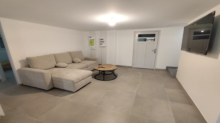 Ma-Cabane - Location Appartement COMPIEGNE, 230 m²