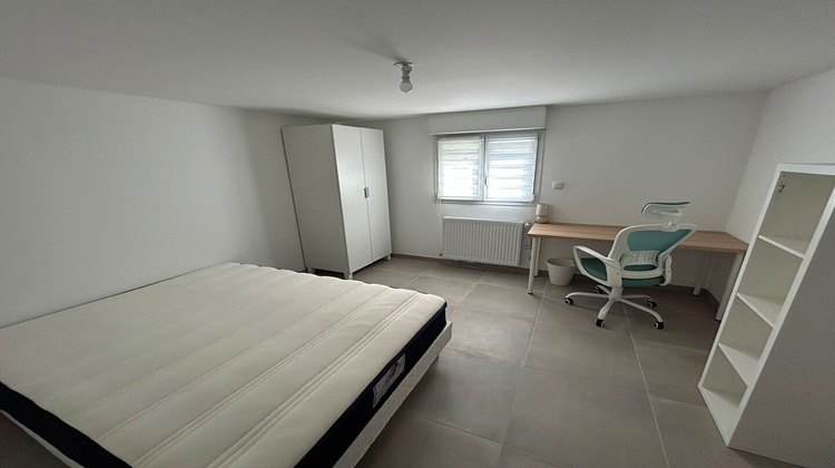 Ma-Cabane - Location Appartement COMPIEGNE, 230 m²