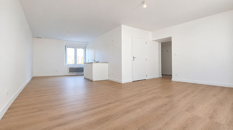 Ma-Cabane - Location Appartement CONNERRE, 38 m²