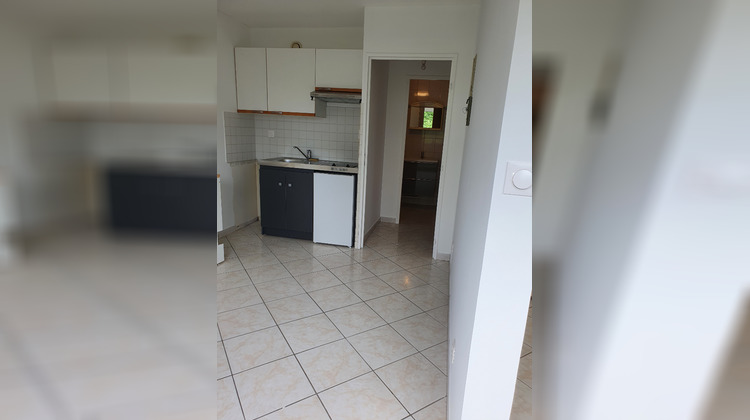 Ma-Cabane - Location Appartement CORBAS, 27 m²