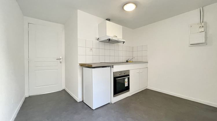 Ma-Cabane - Location Appartement Corbeil-Essonnes, 29 m²