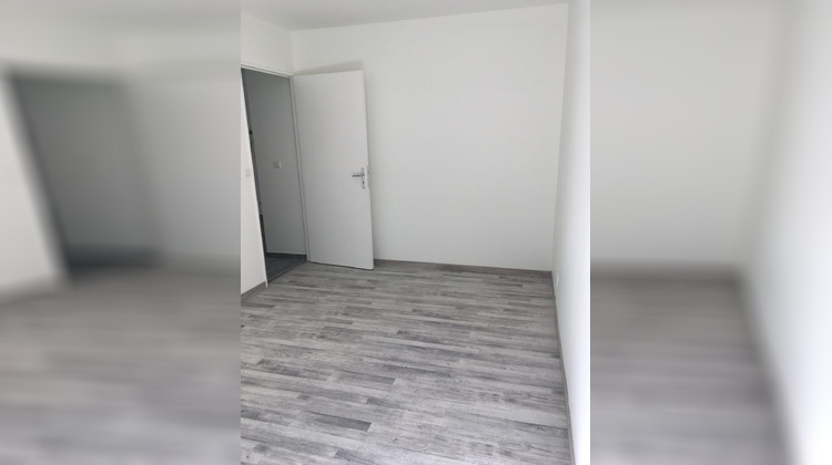 Ma-Cabane - Location Appartement Corbeil-Essonnes, 64 m²