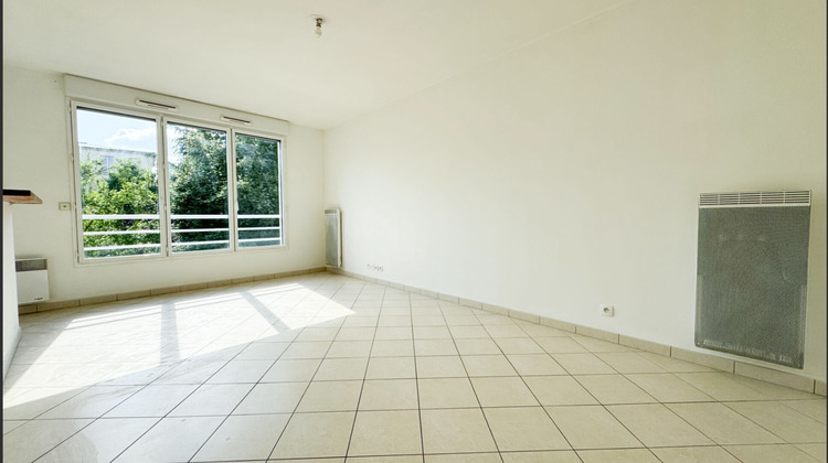 Ma-Cabane - Location Appartement CORBEIL-ESSONNES, 32 m²