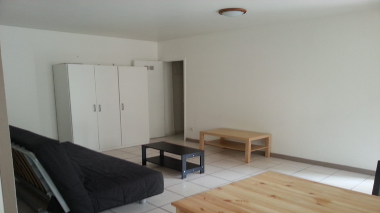 Ma-Cabane - Location Appartement Corbeil-Essonnes, 30 m²