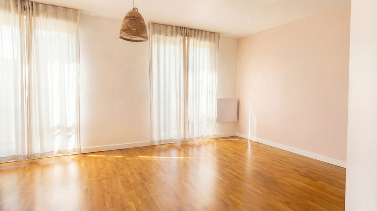 Ma-Cabane - Location Appartement Corbeil-Essonnes, 42 m²