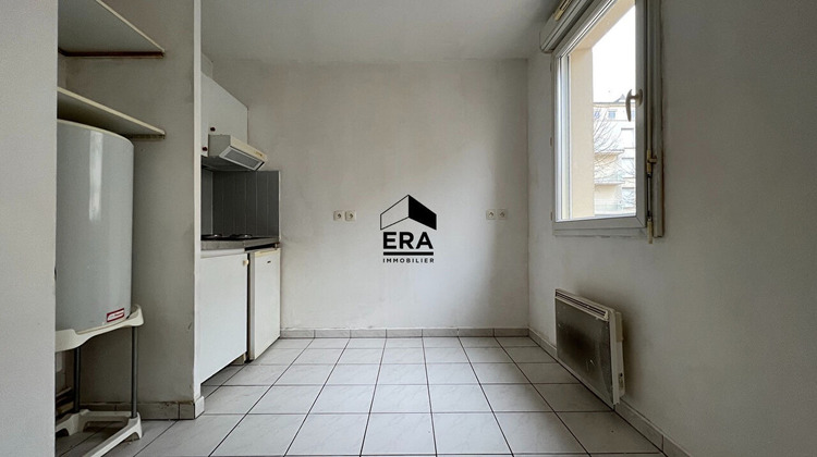 Ma-Cabane - Location Appartement CORBEIL-ESSONNES, 27 m²