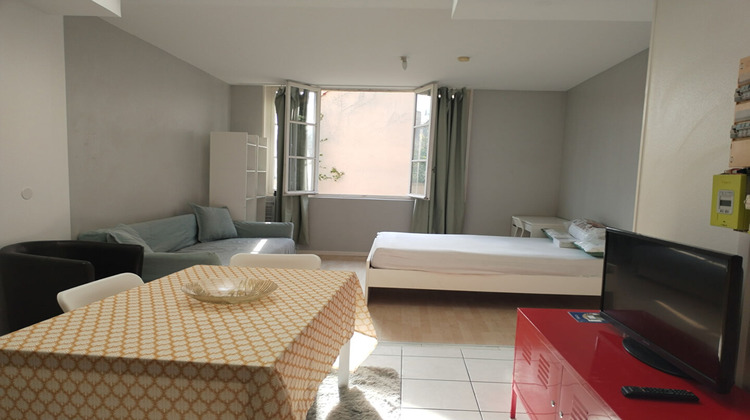 Ma-Cabane - Location Appartement CORBEIL-ESSONNES, 32 m²