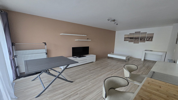 Ma-Cabane - Location Appartement CORBEIL-ESSONNES, 64 m²
