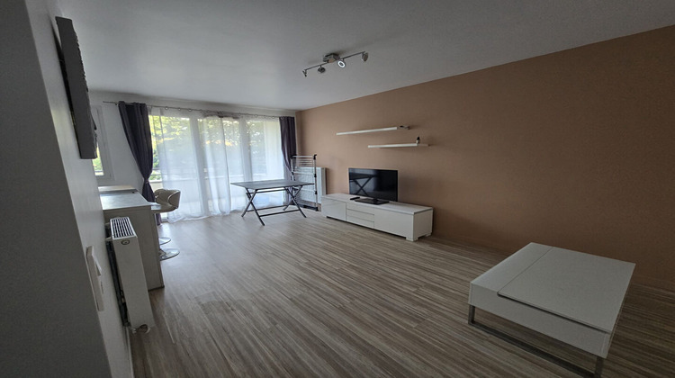 Ma-Cabane - Location Appartement CORBEIL-ESSONNES, 64 m²