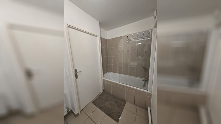 Ma-Cabane - Location Appartement CORBEIL-ESSONNES, 64 m²