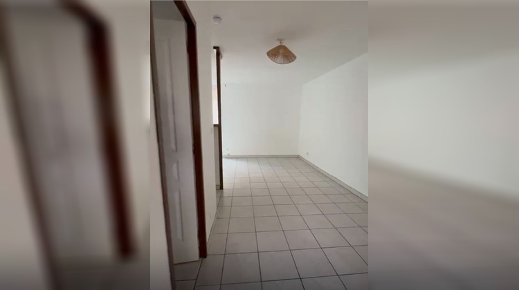 Ma-Cabane - Location Appartement CORBEIL-ESSONNES, 29 m²