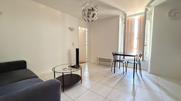 Ma-Cabane - Location Appartement CORBEIL-ESSONNES, 32 m²
