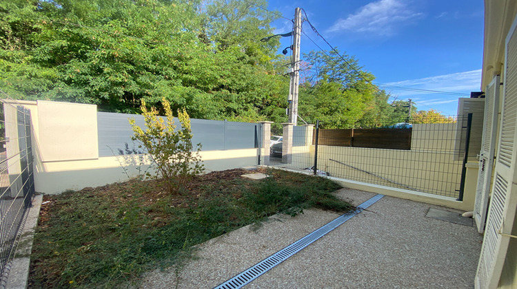 Ma-Cabane - Location Appartement CORBEIL-ESSONNES, 28 m²