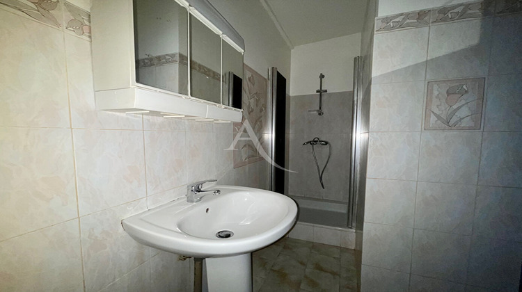 Ma-Cabane - Location Appartement CORDES-SUR-CIEL, 31 m²