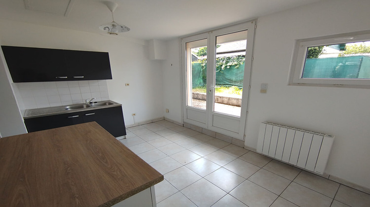 Ma-Cabane - Location Appartement CORMENON, 38 m²