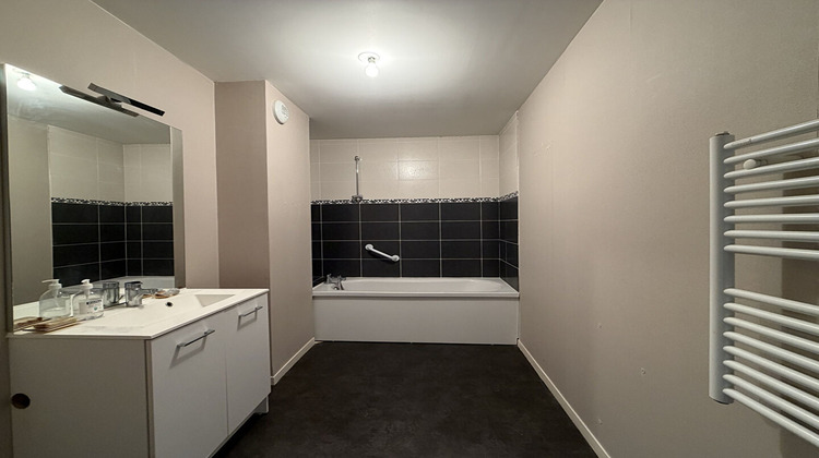 Ma-Cabane - Location Appartement CORMONTREUIL, 74 m²